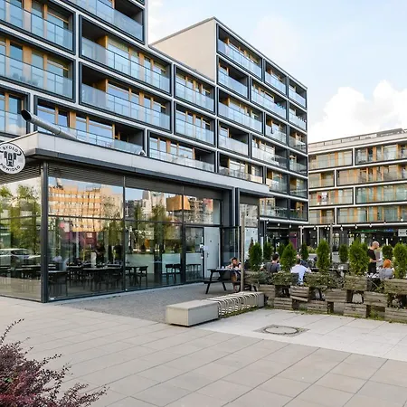 19 Dzielnica Kolejowa P&o Serviced Apartman Varsó