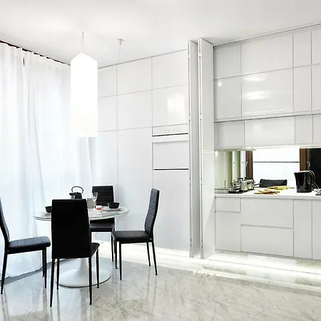 Apartamento 19 Dzielnica Kolejowa P&o Serviced *